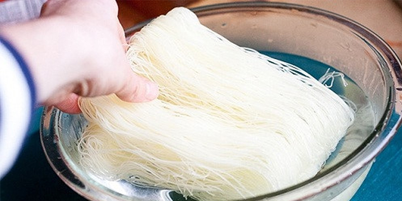 Ngâm bún khô Ngâm bún khô