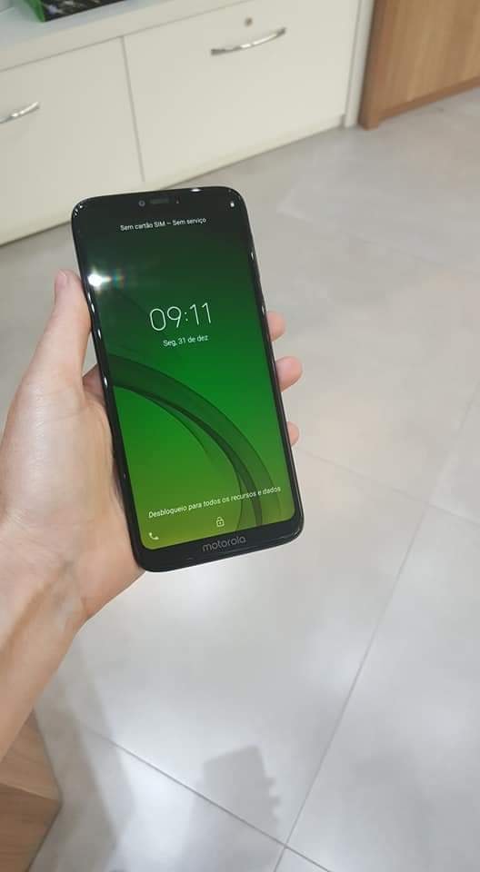 Moto G7 Power lộ ảnh thực tế, xác nhận cấu hình và giá bán