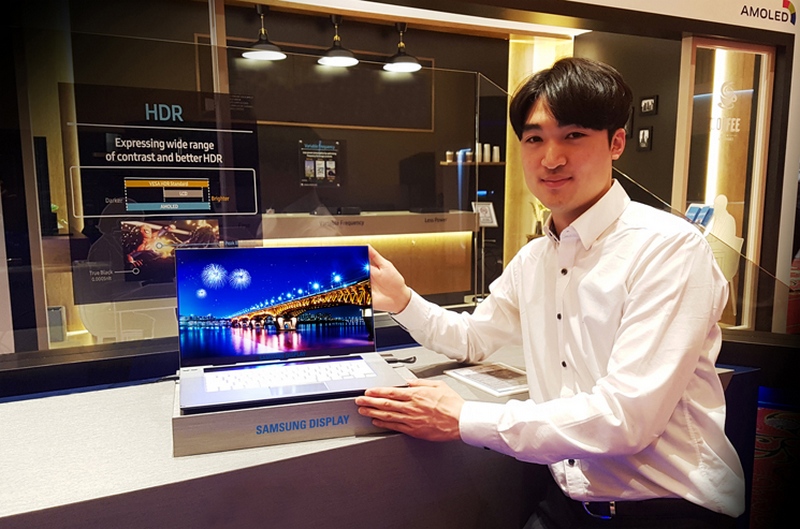 Màn hình 4K OLED Samsung