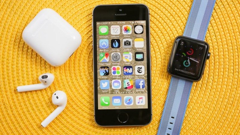 iPhone SE iPhone SE