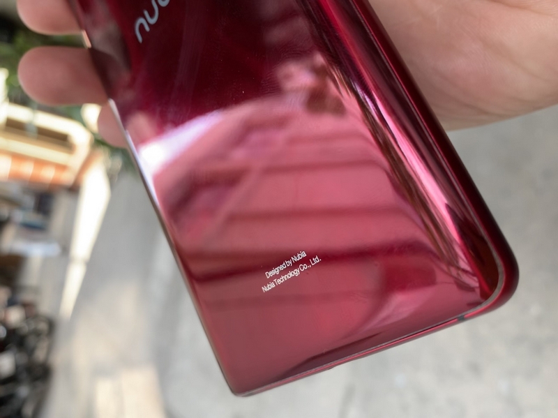 Nubia Z18
