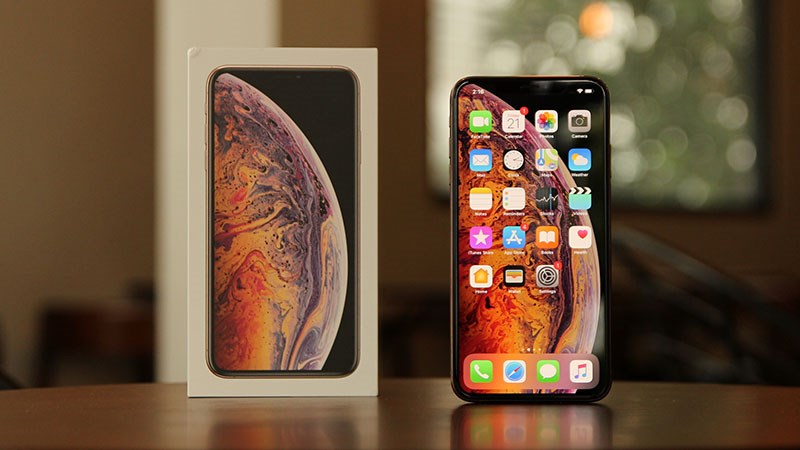 iPhone iPhone