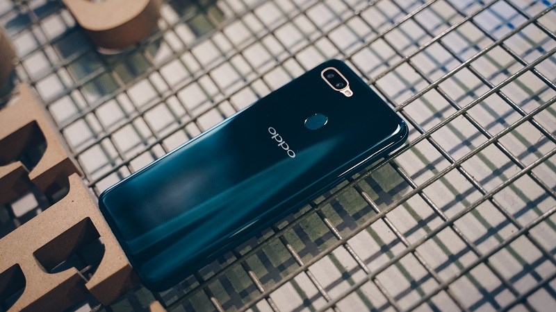 OPPO PBFM30 lộ thông số kỹ thuật và thiết kế trên TENAA OPPO PBFM30 lộ thông số kỹ thuật và thiết kế trên TENAA