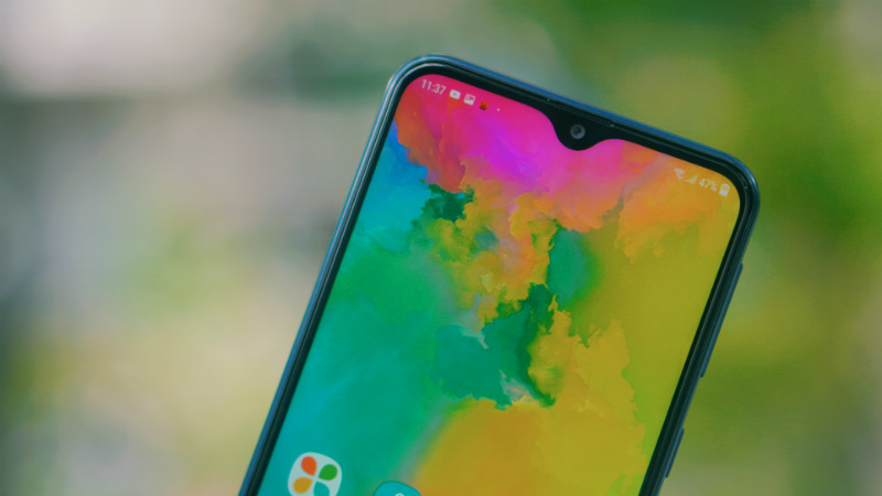 Galaxy M20 lên kệ Thế Giới Di Động, máy Samsung giờ giá đã quá ngon