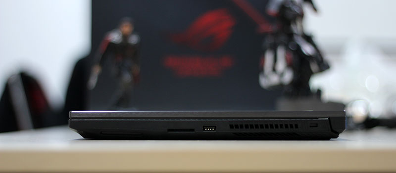 Trên tay nhanh ASUS ROG SCAR II phiên bản RTX 2060