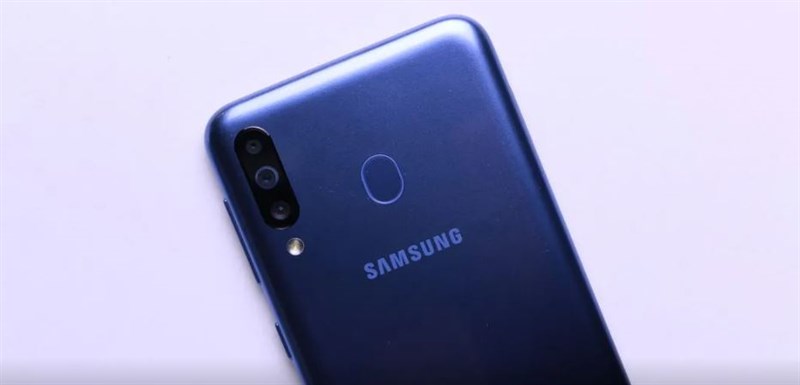 Mở hộp Samsung Galaxy M30 và những ấn tượng đầu tiên