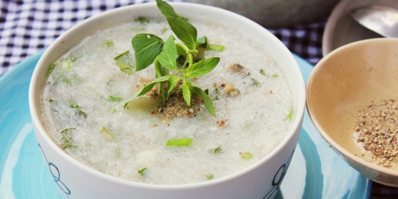 Frog porridge with lotus seeds