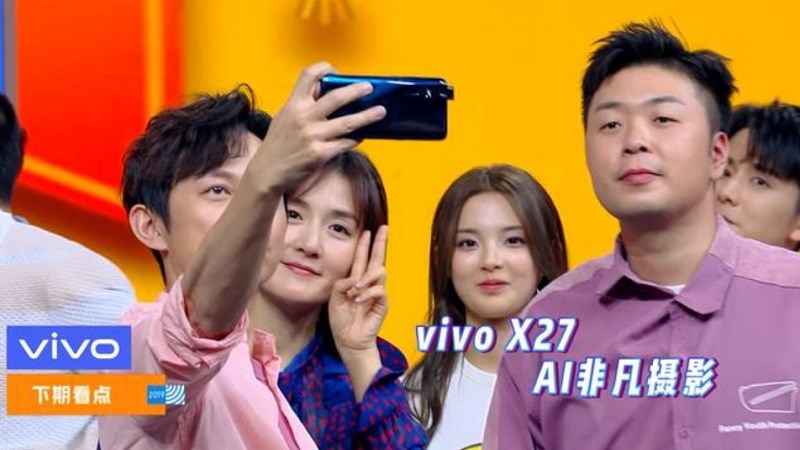 Vivo X27 với camera pop-up xuất hiện trên đài truyền hình Trung Quốc Vivo X27 với camera pop-up xuất hiện trên đài truyền hình Trung Quốc