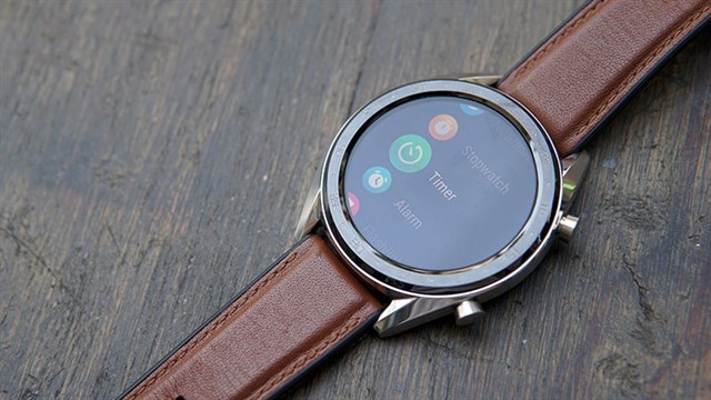 Đánh giá đồng hồ thông minh Huawei Watch GT: Bền, đẹp & pin rất 
