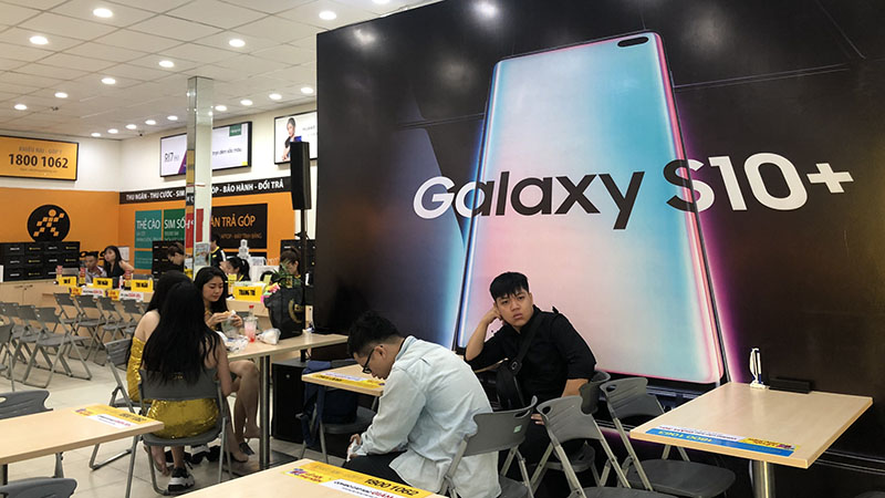 Giao Galaxy S10 & S10+