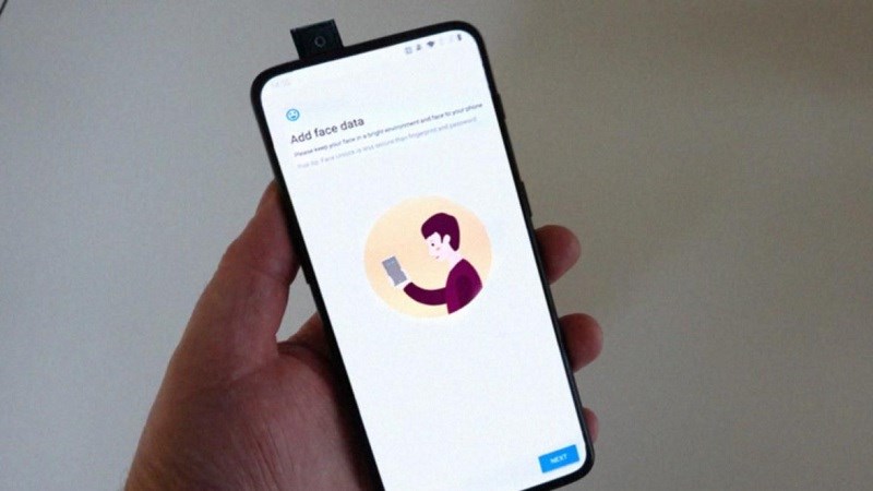 Hình ảnh thực tế của OnePlus 7 rò rỉ trước đó