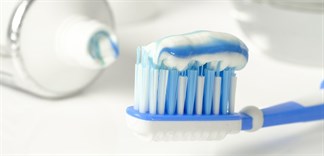 Dùng quá nhiều kem đánh răng, sai lầm khiến răng hư hỏng