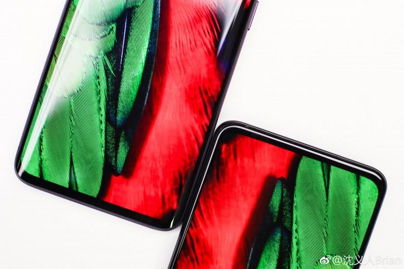 OPPO Reno có viền cạnh màn hình mỏng ngang ngửa với OPPO Find X OPPO Reno có viền cạnh màn hình mỏng ngang ngửa với OPPO Find X
