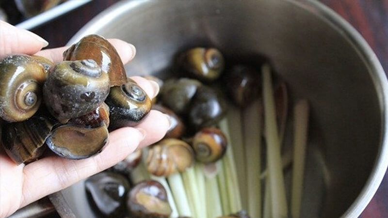 How to make grilled snails with green pepper and fragrant nose