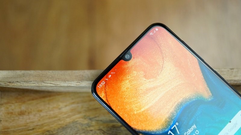 Ốp lưng Galaxy A20e gợi ý thiết kế của máy tương tự như Galaxy A20