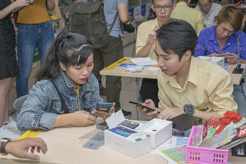 giao hàng oppo f11 pro giao hàng oppo f11 pro