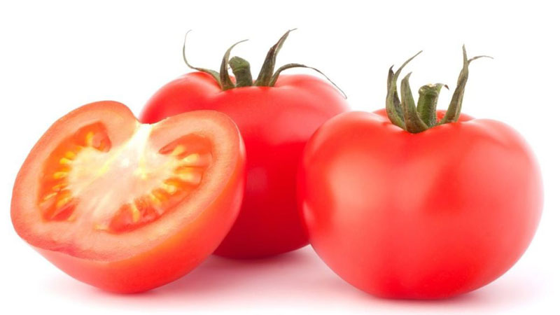 Sử dụng cà chua đối với nhứng món ăn bị mặn có thành phần twd trứng