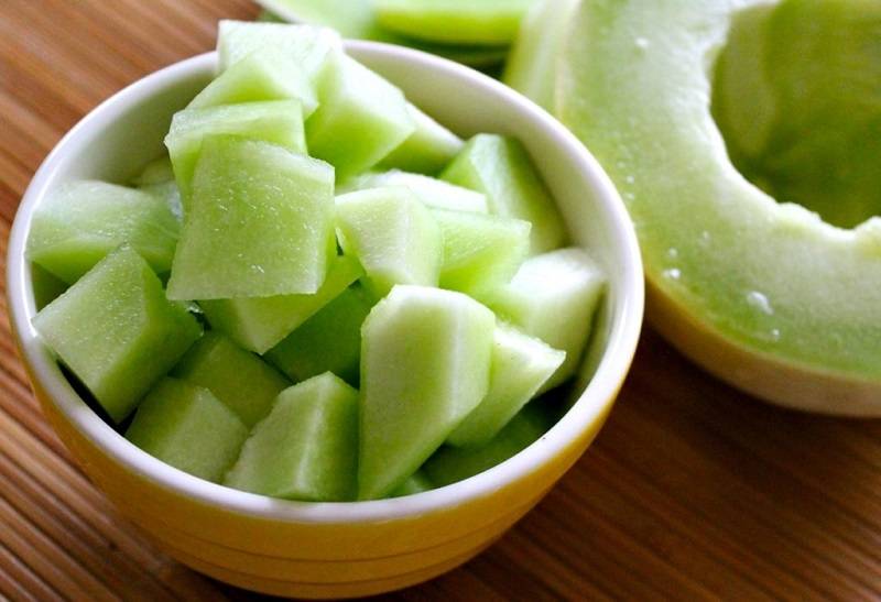 Melon pickled with milk sugar, delicious and cool