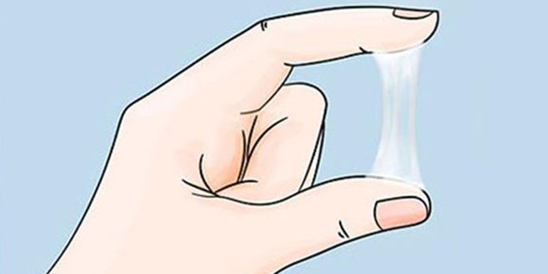Độ kéo dãn của dịch nhầy cổ tử cung giữa 2 ngón tay cho bạn biết mình đang ở giai đoạn nào của kỳ kinh nguyệt