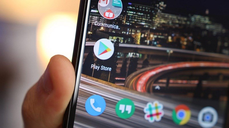 Người dùng điện thoại Pixel có thể cập nhật firmware qua Play Store Người dùng điện thoại Pixel có thể cập nhật firmware qua Play Store