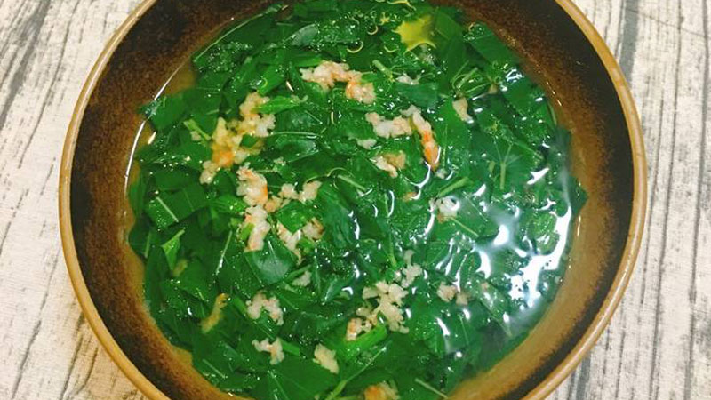 Cách nấu nướng canh rau xanh đay với tôm thô giản dị, vừa thơm vừa ngon cho tới bữa cơm trắng gia đình