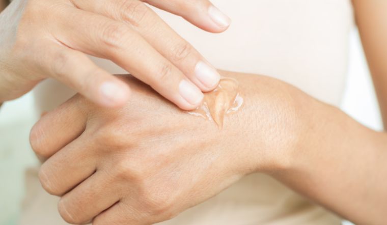 Bí quyết chữa cháy nắng hiệu quả, đơn giản bằng nha đam