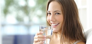 Công thức tính lượng nước cần uống hàng ngày là gì?
