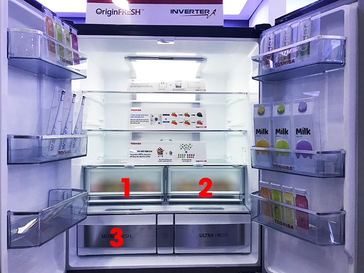 Thiết kế bên trong - Ngăn lạnh Đánh giá tổng quan tủ lạnh Toshiba Inverter 622 lít GR-RF646WE-PGV > Thiết kế bên trong - Ngăn lạnh