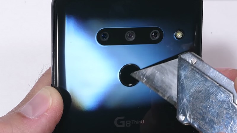 Thử độ bền LG ThinQ G8 Thử độ bền LG ThinQ G8
