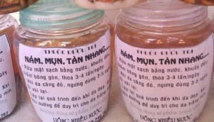 Hỏng da, lão hoá sớm vì rượu thuốc trị mụn đang bày bán tràn lan trên mạng