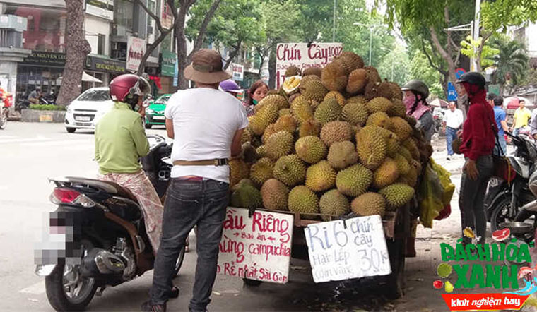 Ăn sầu riêng giá rẻ là đang bán rẻ sức khỏe của bạn