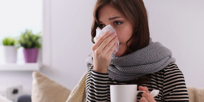 Cảm lạnh: Nguyên nhân, triệu chứng, điều trị và cách phòng tránh