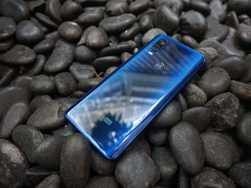 Motorola One Vision ra mắt: Màn hình đục lỗ, chip Exynos 9609, camera 48MP - ảnh 2 Motorola One Vision ra mắt: Màn hình đục lỗ, chip Exynos 9609, camera 48MP - ảnh 2