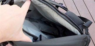 Cách xử lí balo bị nấm mốc trong mùa mưa