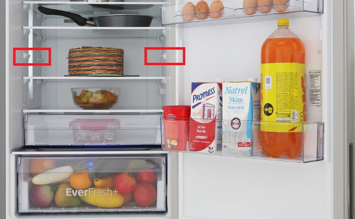 Thay đổi vị trí khay - Tủ lạnh Beko Inverter 323 lít RCNT340I50VZX Đánh giá tổng quan Tủ lạnh Beko Inverter 323 lít RCNT340I50VZX > Thay đổi vị trí khay - Tủ lạnh Beko Inverter 323 lít RCNT340I50VZX