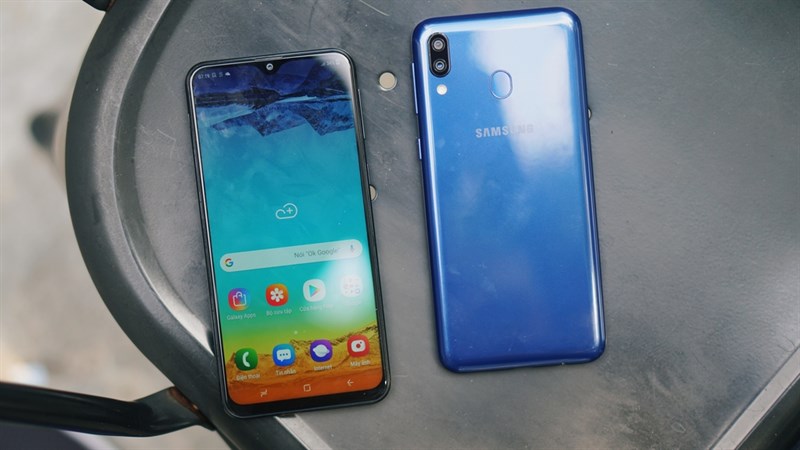 Galaxy M20 có giá bán chưa tới 5 triệu đồng tại Thế Giới Di Động