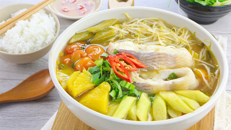 Canh chua cá điêu hồng