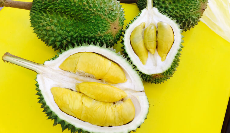 Nổi mụn, nhiệt miệng là vì sầu riêng có tính nóng, có thật như vậy không?