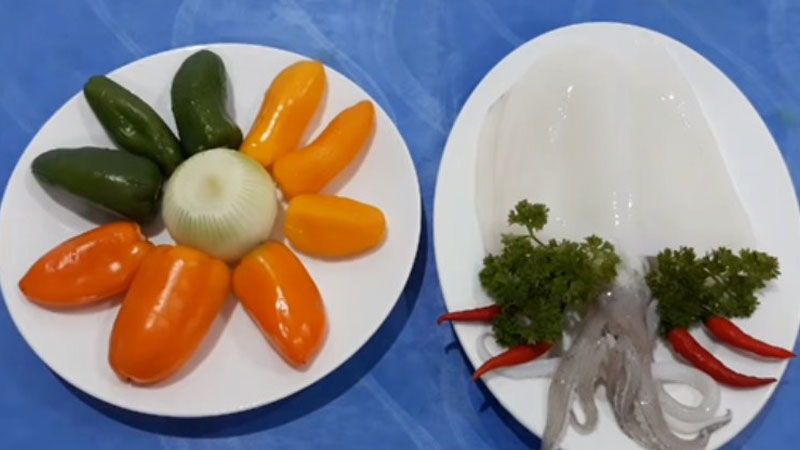 Nguyên liệu làm mực xào ớt chuông