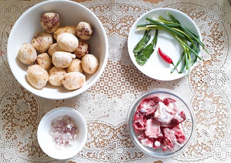 Cách nấu canh xương khoai sọ ngon từ nước, ngọt từ xương Cách nấu canh xương khoai sọ ngon từ nước, ngọt từ xương