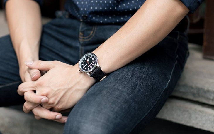 8 tiêu chí cần biết khi chọn mua đồng hồ thời trang chuẩn nhất > Chọn kích thước đồng hồ