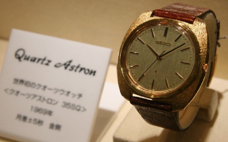 đồng hồ Seiko Astron