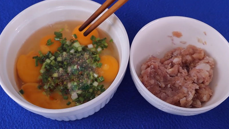 Ướp thịt và trứng