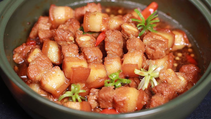 How to make braised meat to have a beautiful color, absorb the taste, look like you like to eat