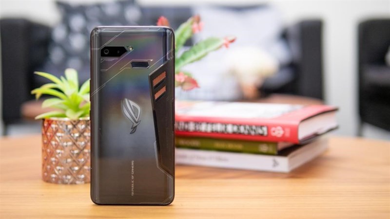 ROG Phone 2 dùng chip Snapdragon 855 Plus lộ điểm sức mạnh trên Geekbench ROG Phone 2 dùng chip Snapdragon 855 Plus lộ điểm sức mạnh trên Geekbench
