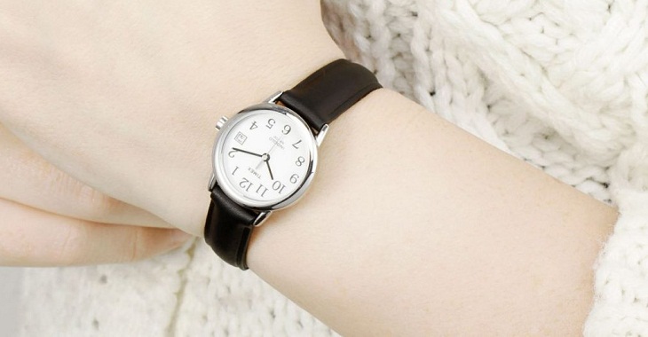 3 lí do nên tặng đồng hồ cho bạn gái và những lưu ý khi chọn mua > Đồng hồ nữ