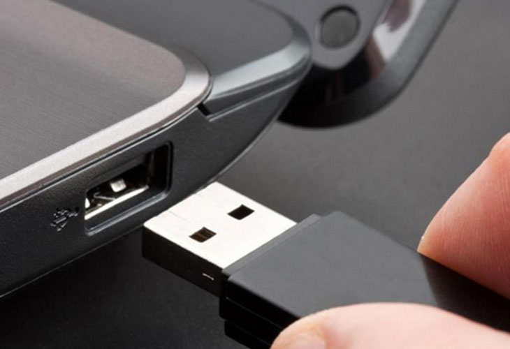 Cổng USB được trang bị trên hầu hết các thiết bị điện tử
