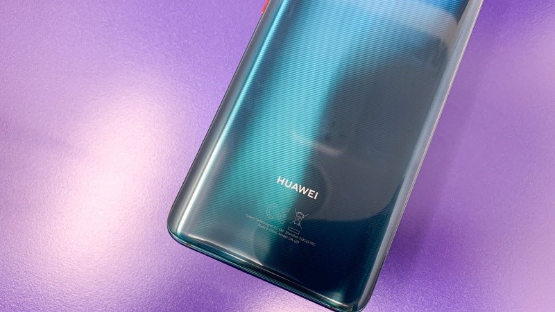 Huawei Mate 30 Pro xuất hiện ngoài đời thực