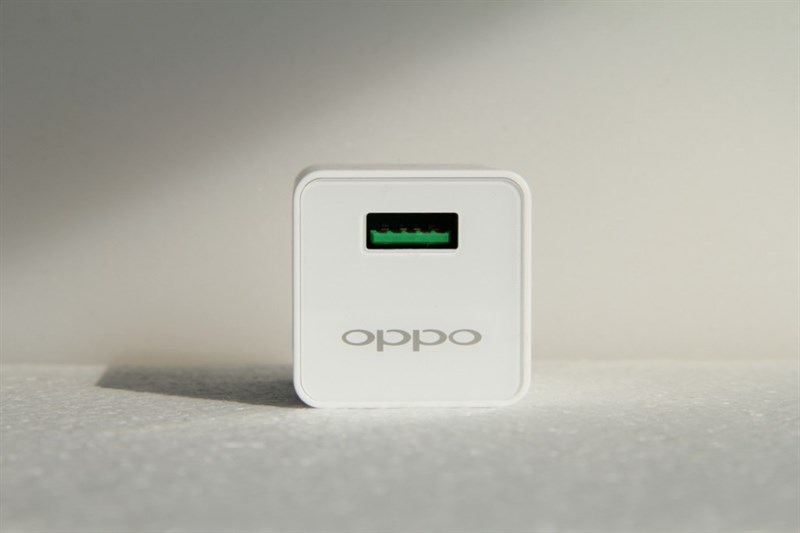 OPPO cấp phép công nghệ sạc pin VOOC cho thêm 8 công ty OPPO cấp phép công nghệ sạc pin VOOC cho thêm 8 công ty