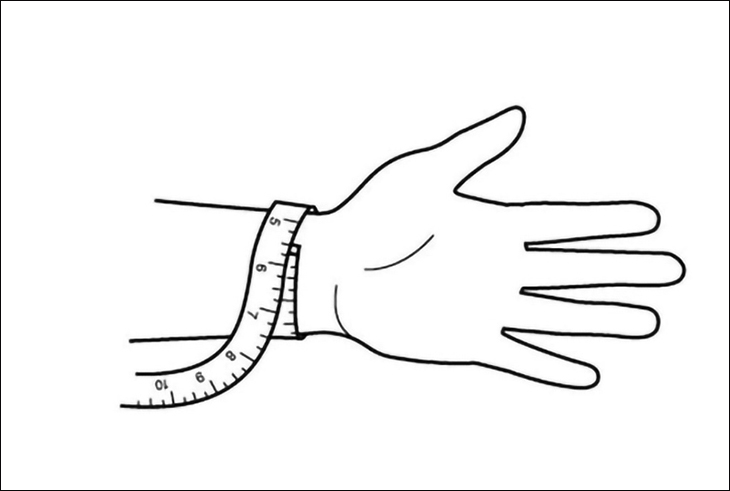ầu tiên chúng ta đo cổ tay của mình chính xác tại vị trí vừa cổ tay nhất sau đó làm dấu tại vị trí trên dây.
